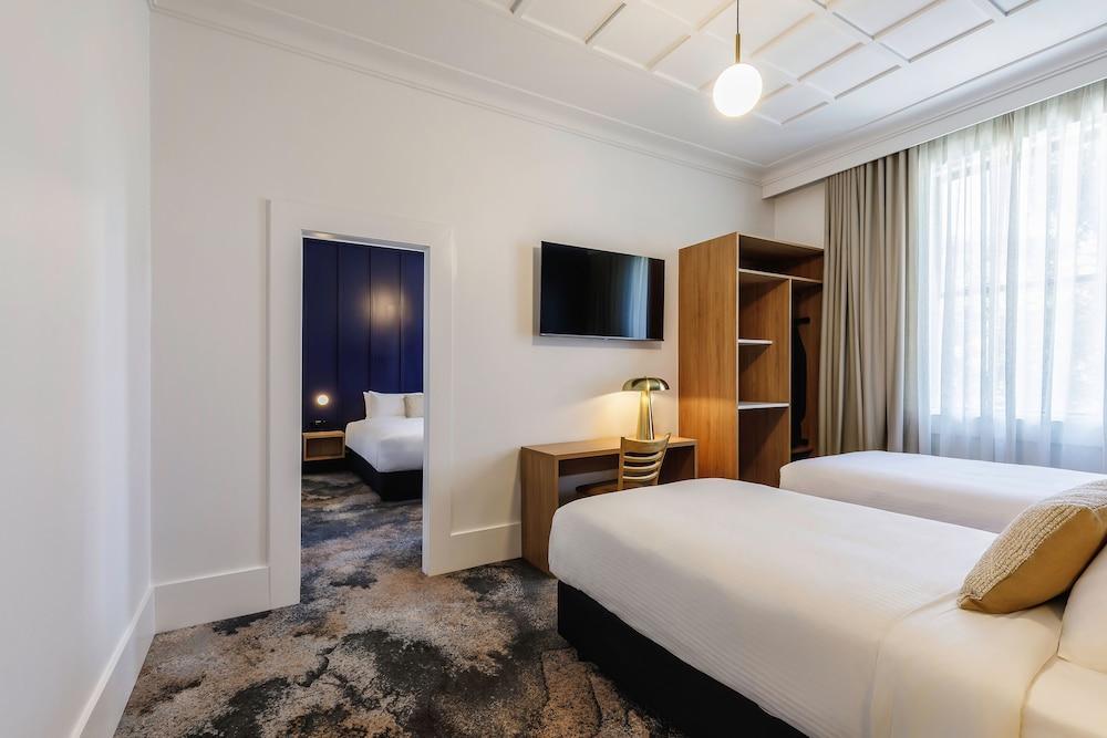 Royal Exhibition Hotel Room Type - Superior Suite, Multiple Beds, Non Smoking Royal Exhibition Hotel Room Type - Superior Suite, Multiple Beds, Non Smoking