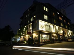 Nandha Hotel - Tap to explore photos