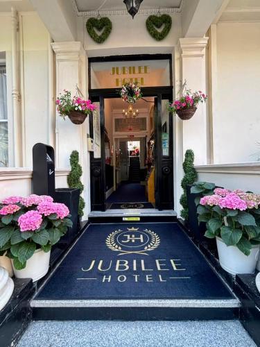 Jubilee Hotel Victoria - Tap to explore photos