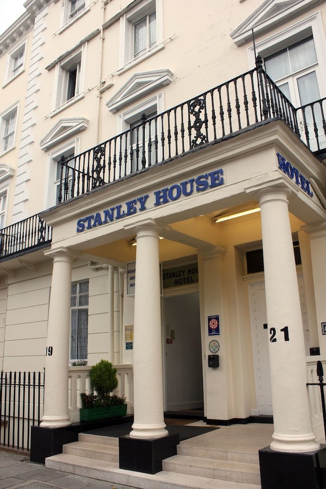 Stanley House - Tap to explore photos