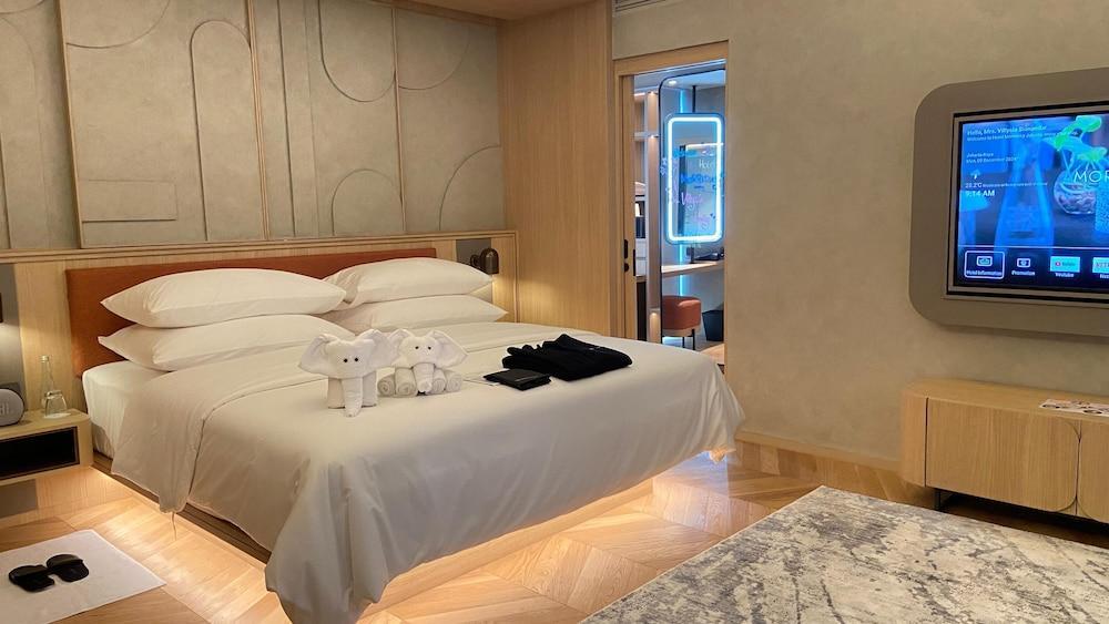 Morrissey Hotel Room Type - Standard Villa, 1 Queen Bed
