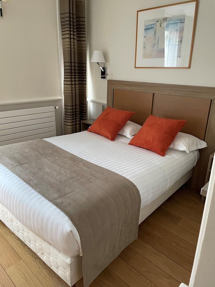Hotel Apollinaire Room Type - Double Room