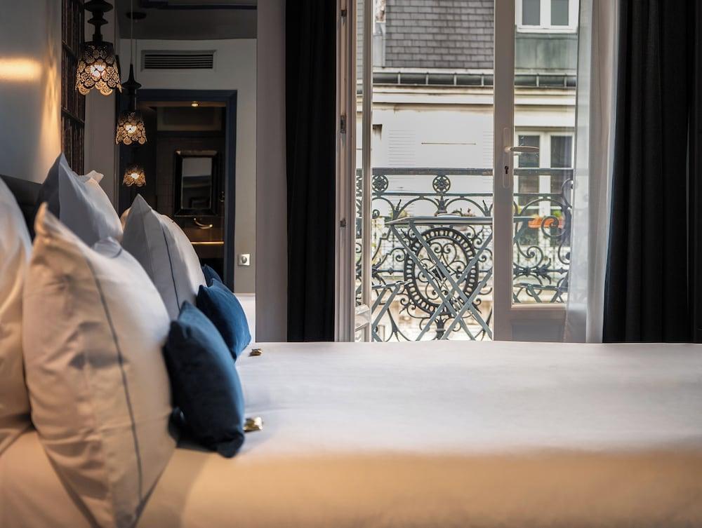 Hotel Mademoiselle Room Type - Deluxe Double or Twin Room