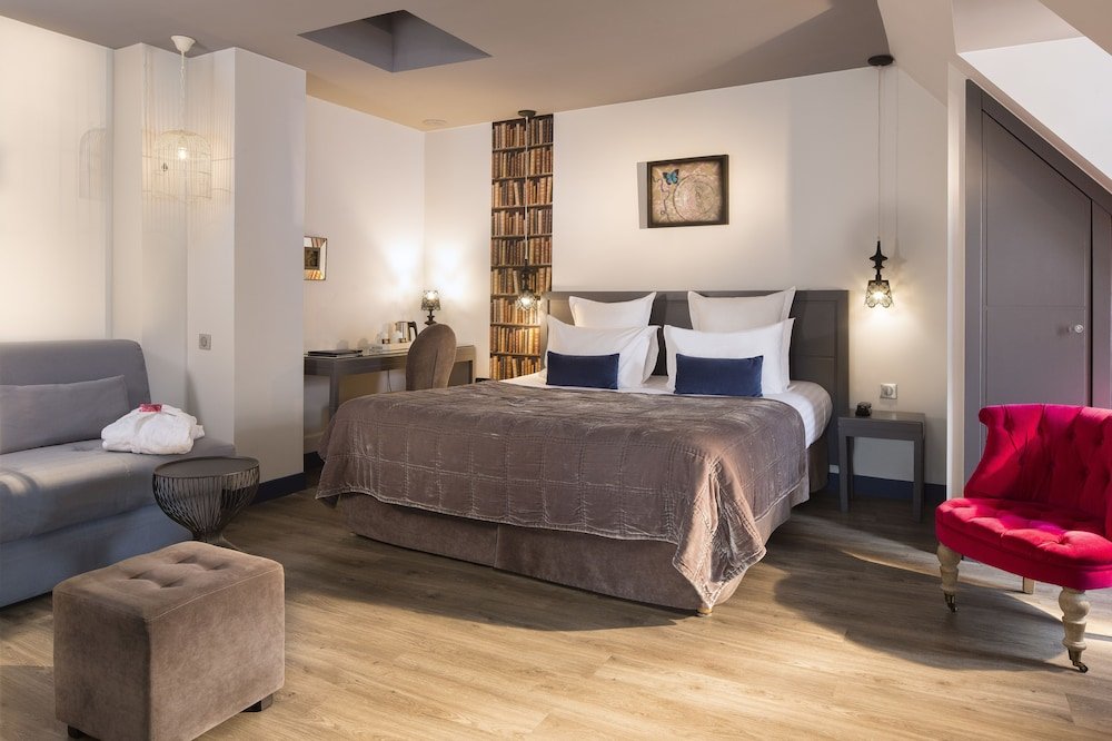 Hotel Mademoiselle Room Type - Junior Suite