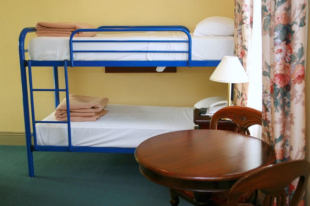 Avonmore on the Park Boutique Hotel Room Type - Family Duplex, 2 Bedrooms, Connecting Rooms, Garden Area