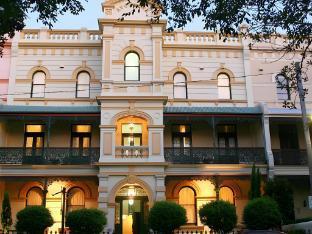Avonmore on the Park Boutique Hotel - Tap to explore photos