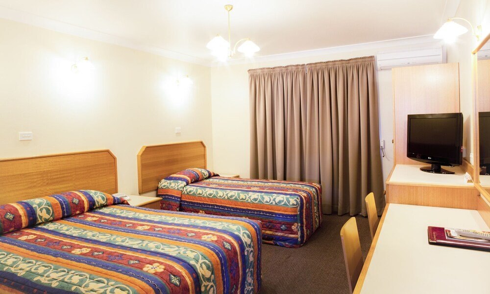 Narellan Motor Inn Room Type - Standard Twin Room Narellan Motor Inn Room Type - Standard Twin Room