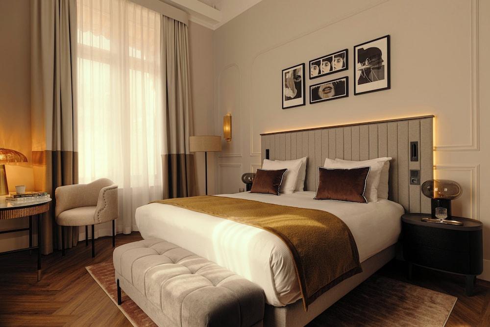 The Manor Amsterdam Room Type - Superior Room, 1 King Bed
