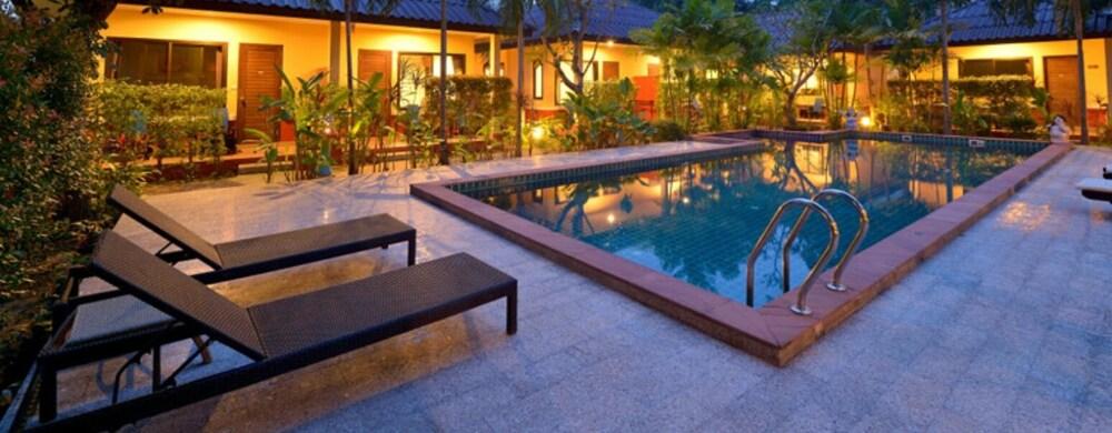 Happy Cottages Phuket - Tap to explore photos