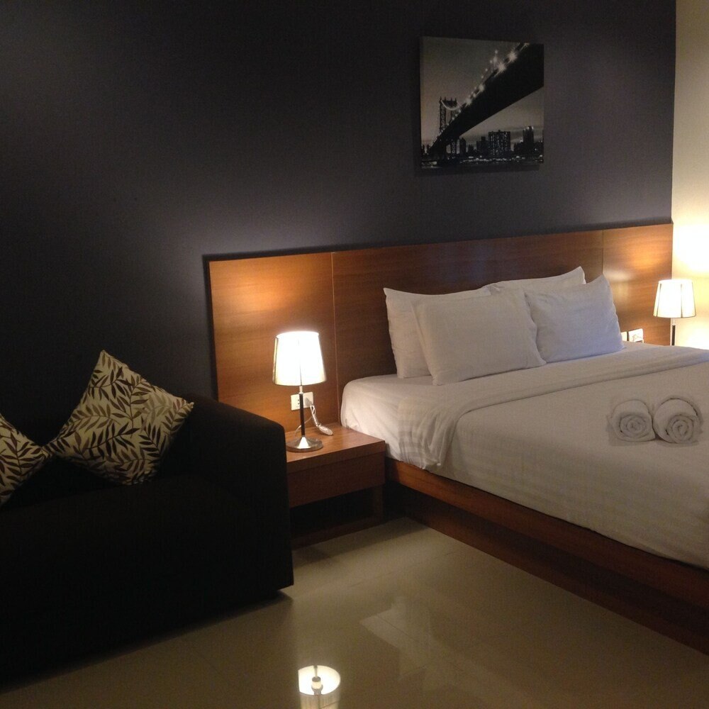 Pannapat Place Room Type - Deluxe Double Room