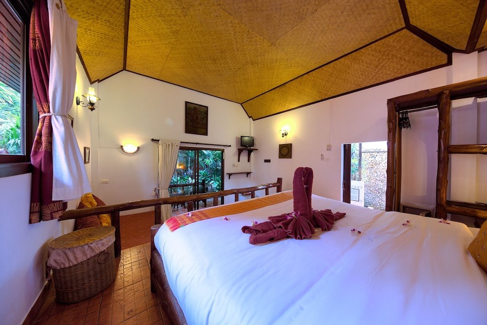 Eden Bungalows - Tap to explore photos