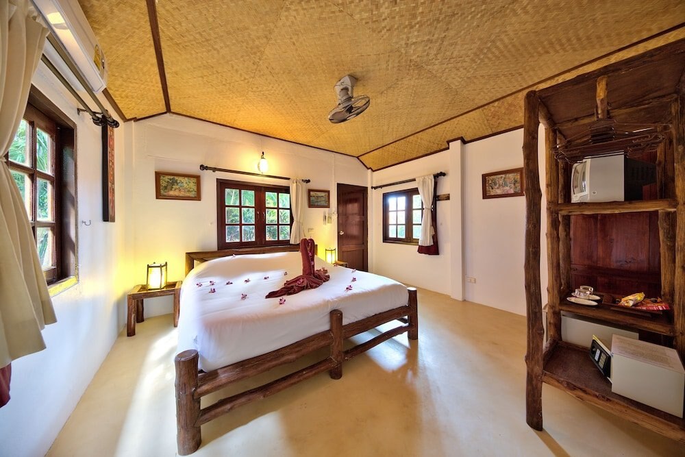 Eden Bungalows Room Type - Classic Room