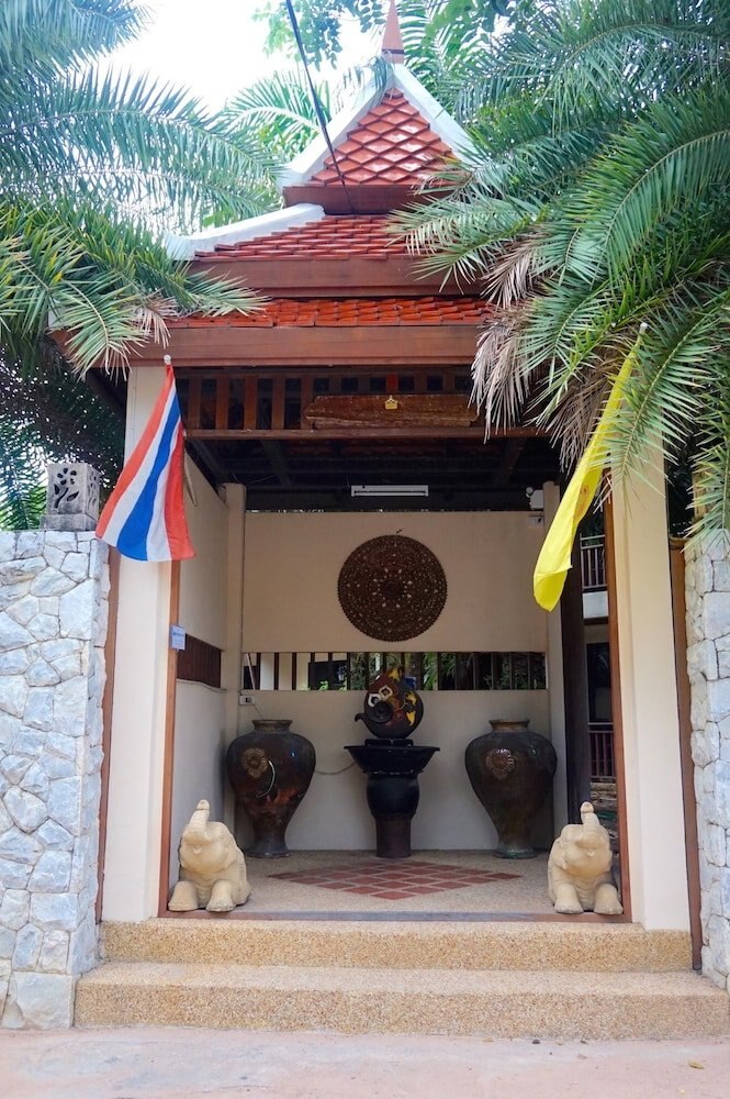 Thai Pura Resort - Tap to explore photos