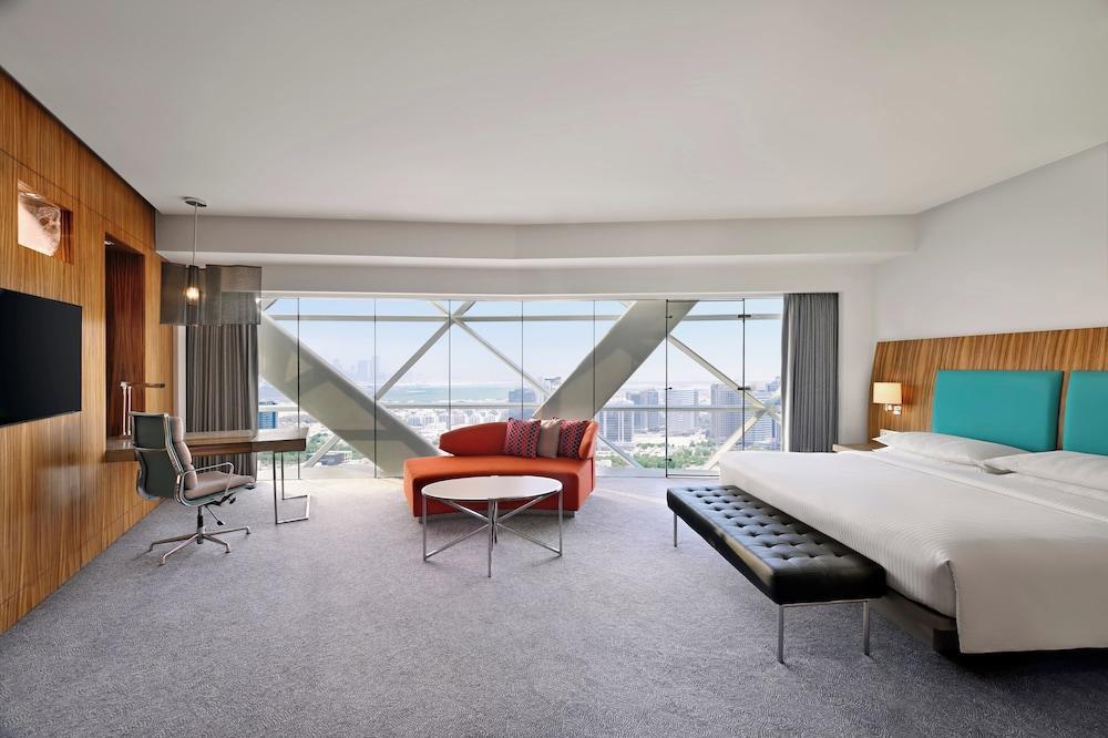 ANDAZ CAPITAL GATE ABU DHABI, BY HYATT Room Type - Room, 1 King Bed (View)