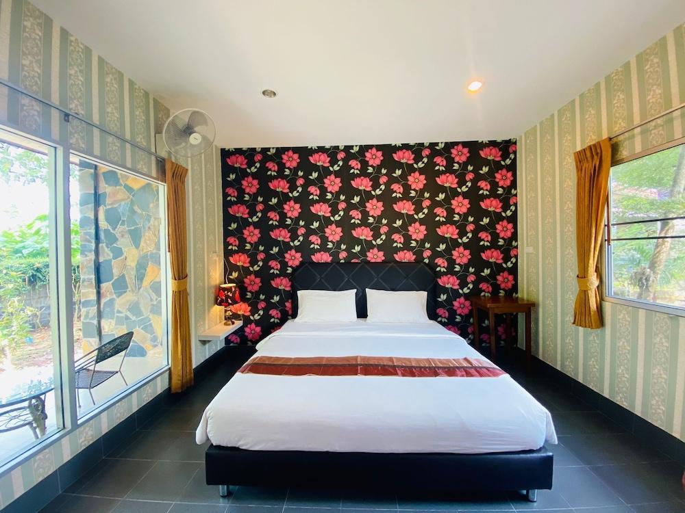 Canal Resort Room Type - Superior Room