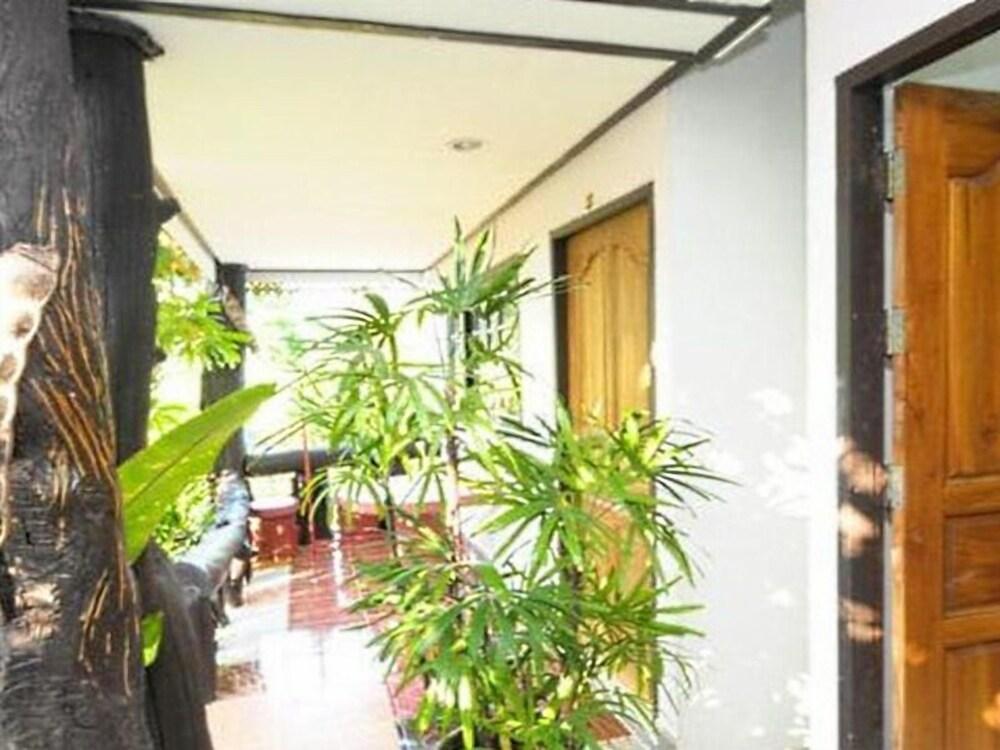 Ruan Mai Sang Ngam Resort Room Type - Double Room with Balcony