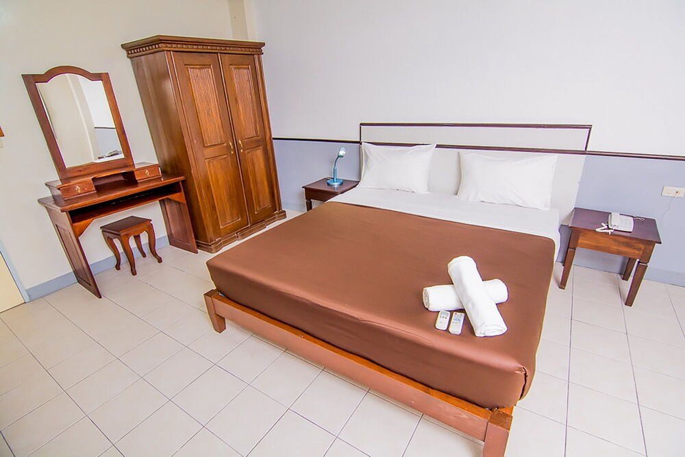 Sutus Court 3 Room Type - Standard Double Room with Balcony