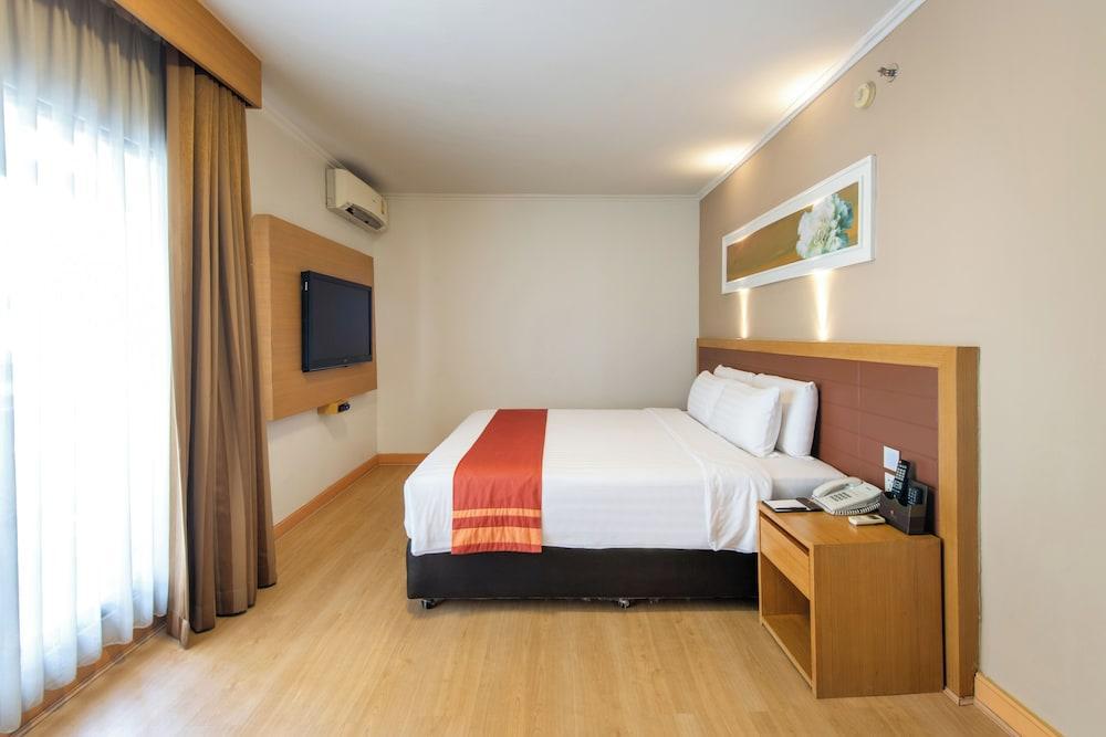 Maple Hotel Room Type - Superior suite