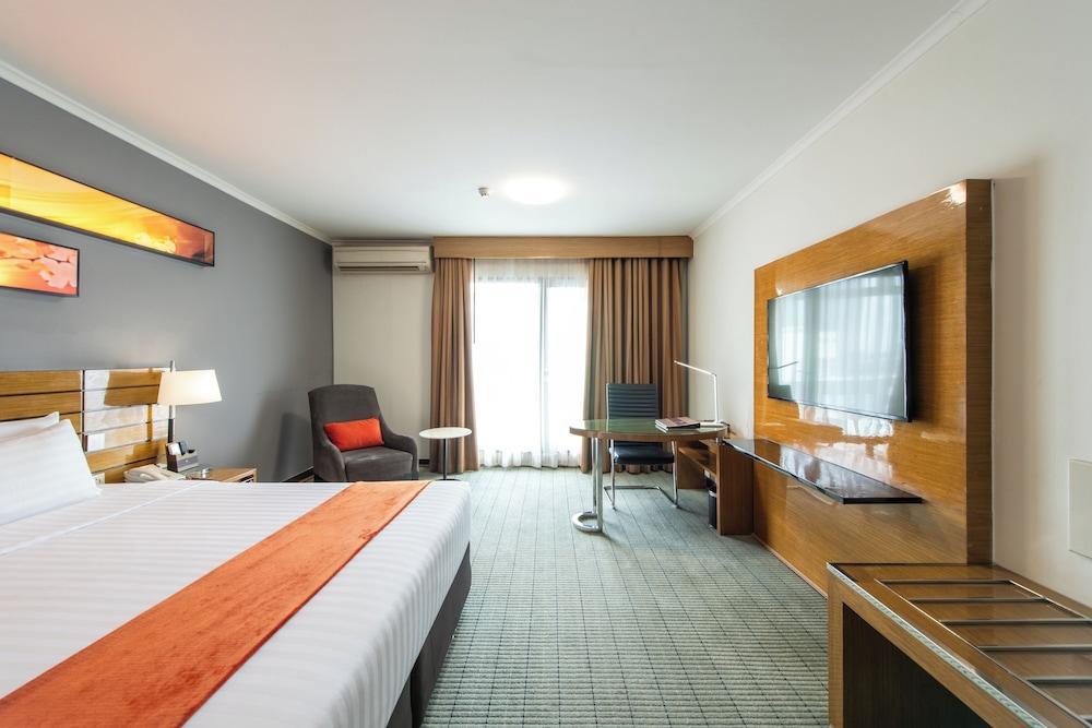 Maple Hotel Room Type - Deluxe Double Room