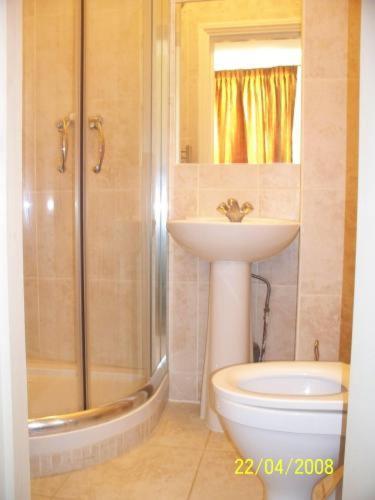 Citystay Hotel Room Type - Triple Room with Private Bathroom