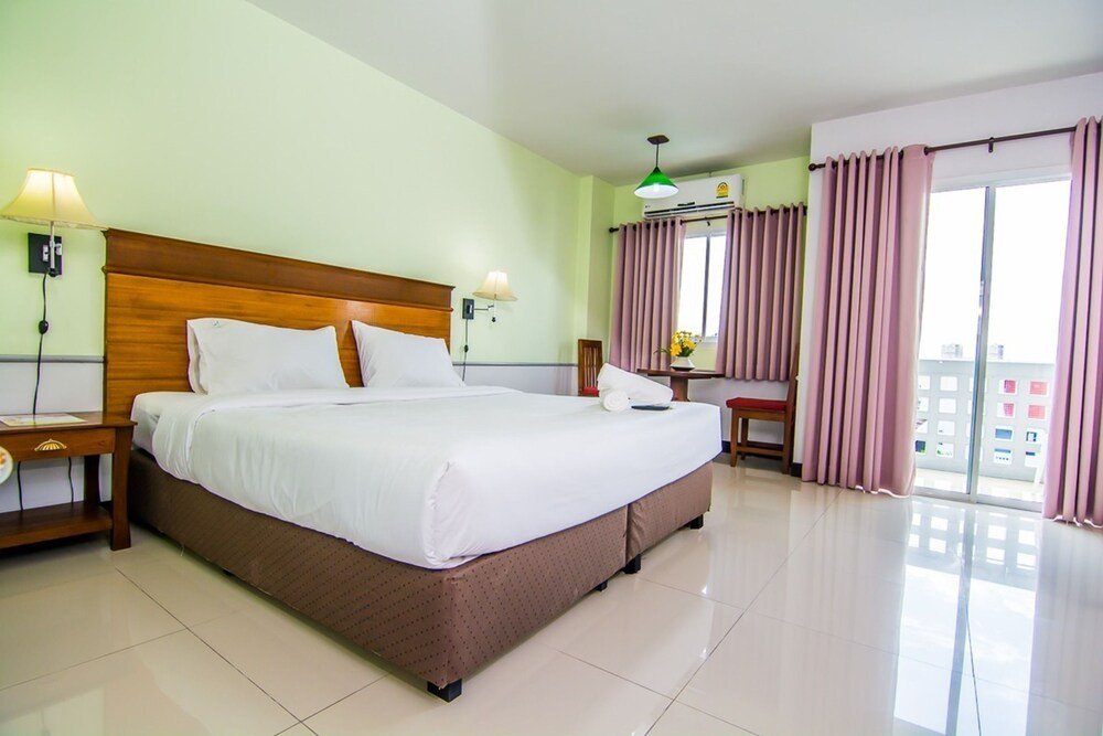 Sutus Court 1 Room Type - Standard Double Room with Balcony