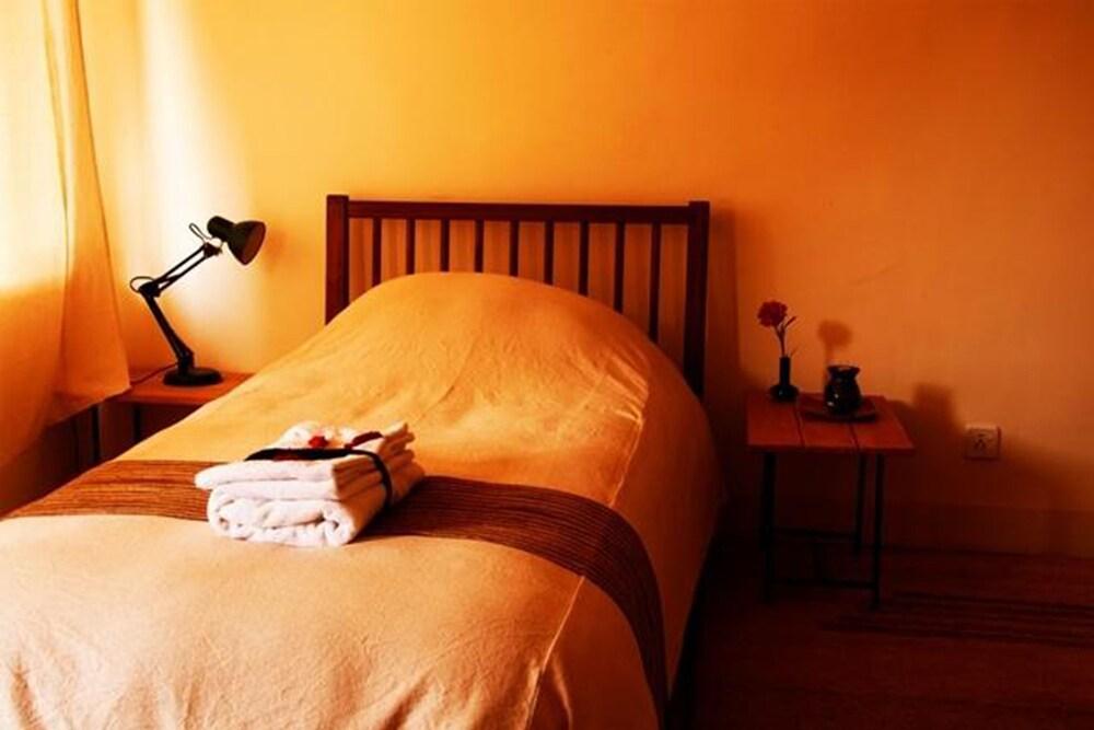 Traditional Homes - Swotha Room Type - Deluxe Double Room