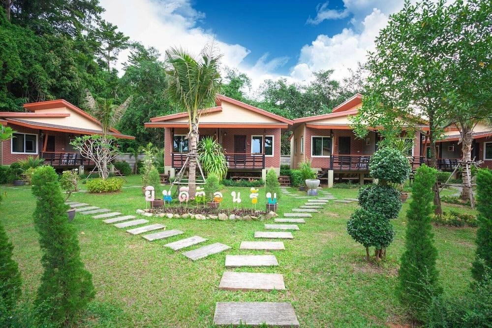 Siray Green Resort - Tap to explore photos