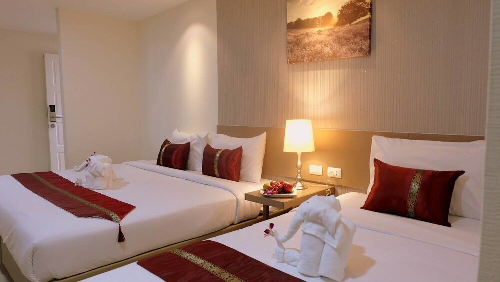 Baron Residence Bangkok Room Type - Family Room Baron Residence Bangkok Room Type - Family Room