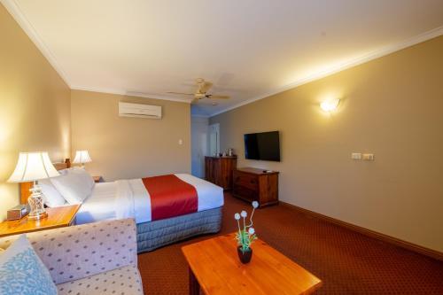 Gateway on Monash Boutique Hotel Room Type - Standard Queen Room