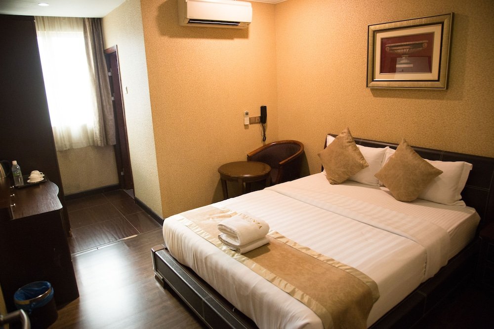 Valenza Hotel & Cafe Room Type - Deluxe Studio