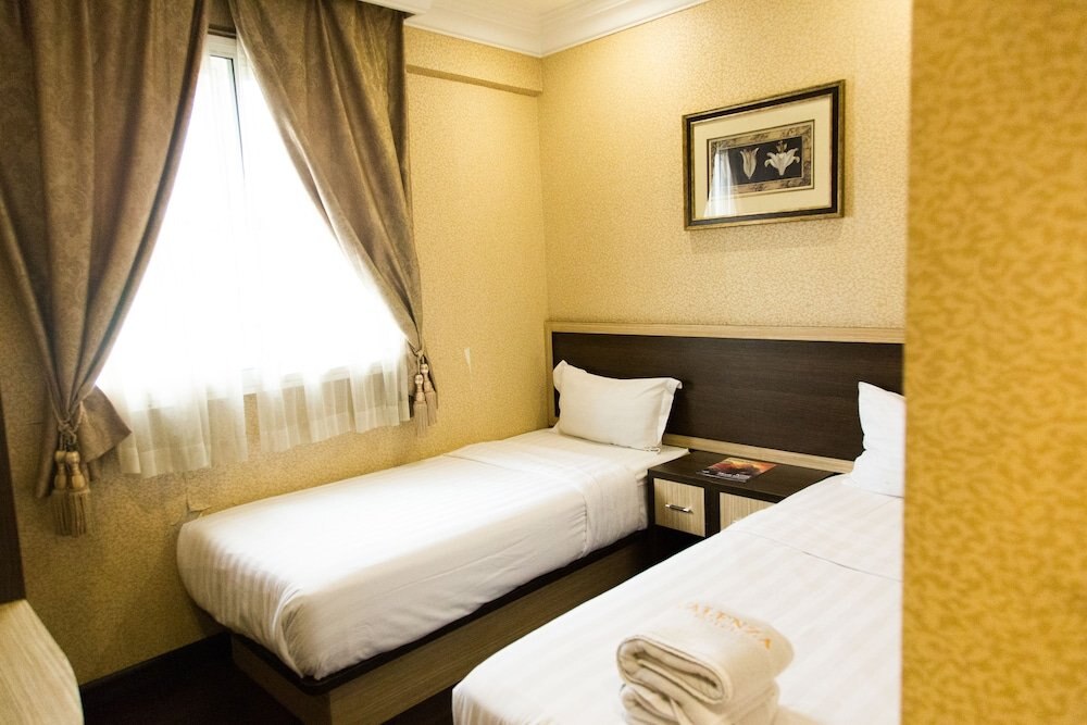Valenza Hotel & Cafe Room Type - Deluxe Twin Room (2 Single Beds, With Window)