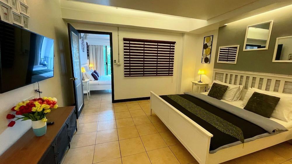 Beach Gallery House Room Type - 2 Bedroom Seaview Suite