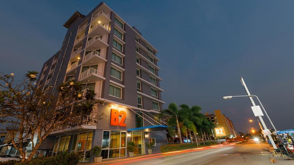 B2 Jomtien Pattaya Boutique & Budget Hotel - Tap to explore photos