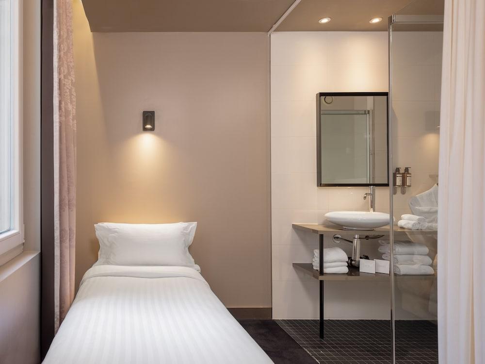 Grand Hotel Lafayette Room Type - Deluxe Triple Room Grand Hotel Lafayette Room Type - Deluxe Triple Room