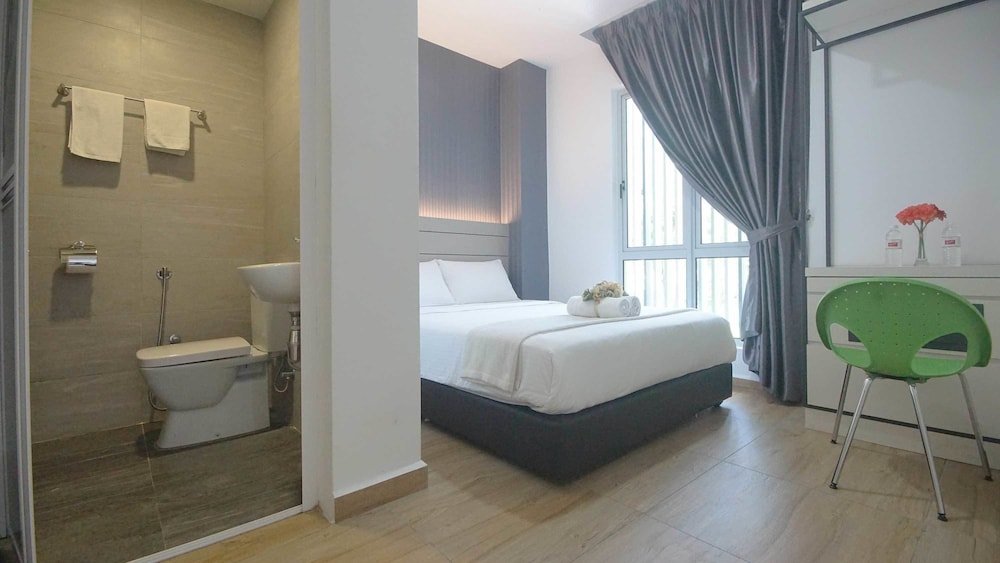 HYD Hotel Wangsa Maju - Tap to explore photos