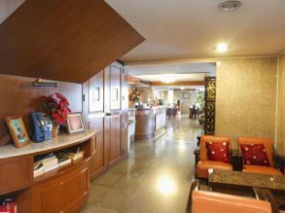 Interchange Tower Serviced Apartment - Tap to explore photos