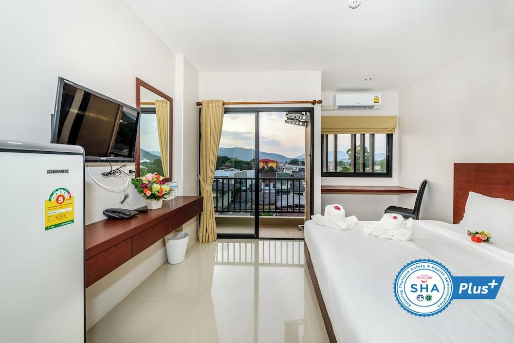 The Topaz Residence Room Type - Standard Room