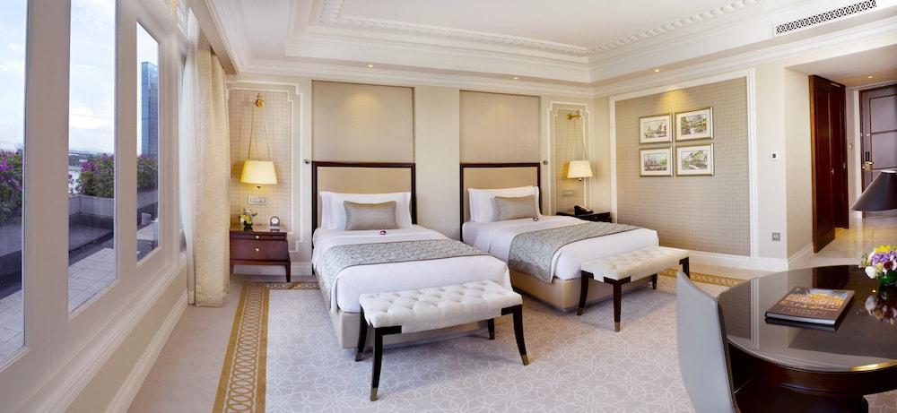 The Fullerton Hotel Singapore Room Type - Esplanade Room Twin