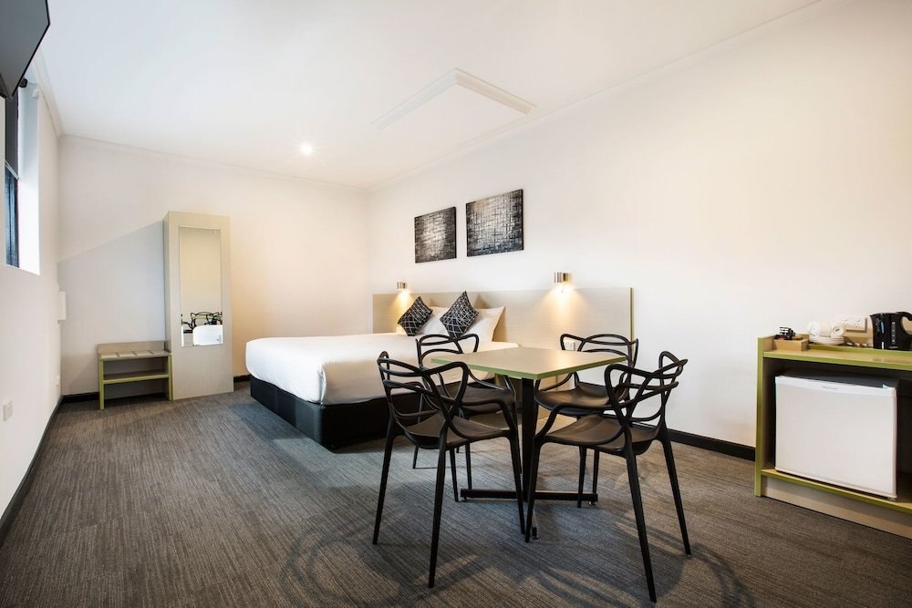 Nightcap at St Albans Hotel Room Type - Two Bedroom Family