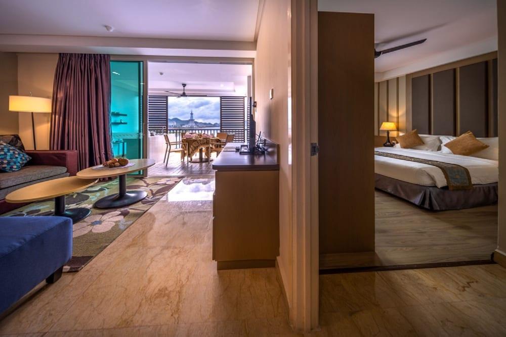 Dayang Bay Resort Langkawi Room Type - Executive Studio Suite Seaview