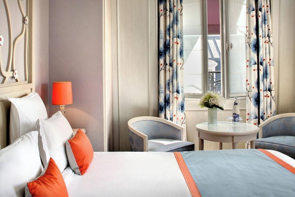 Hotel Chateau Frontenac Room Type - Deluxe Room