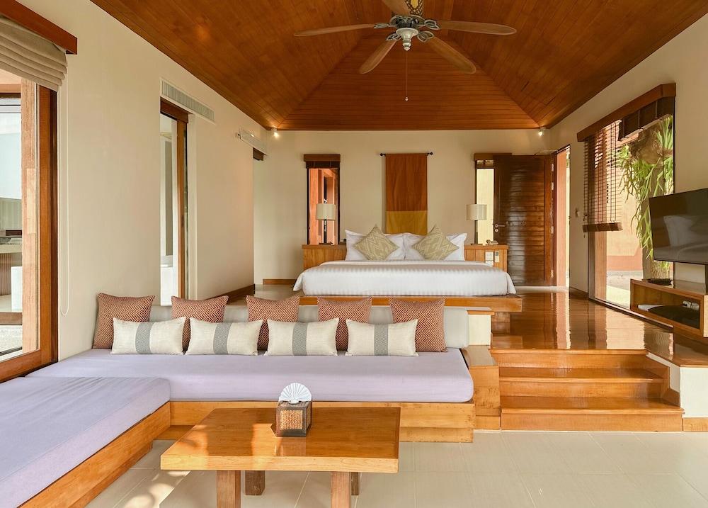 Korsiri Villas Room Type - Premium Pool Villa with Ocean View