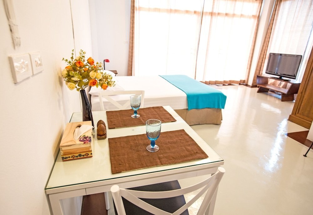 The Meet Green Apartment Room Type - Deluxe Double Room
