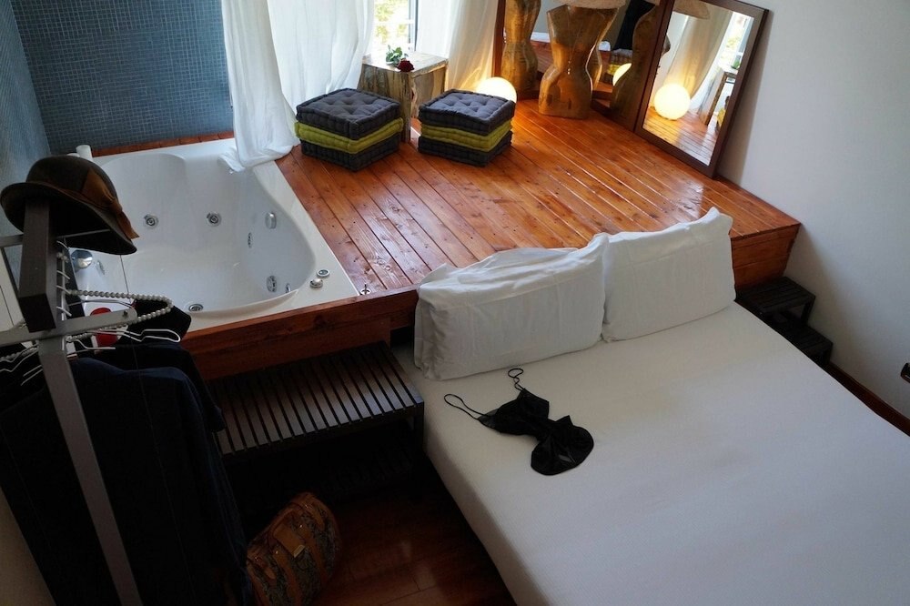 Jacuzzi Rooms Room Type - Deluxe Double Room, Jetted Tub