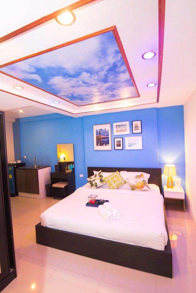 Pace Residence Pattaya Room Type - Honeymoon Studio Suite