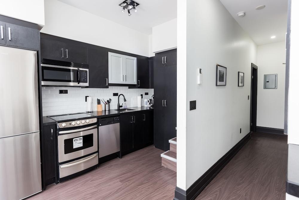 Applewood Suites - West Queen West Lofts