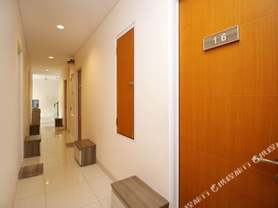 Airy Eco Radio Dalam Raya Gang Anggrek 3 Jakarta, Jakarta Price 