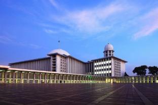 OYO 128 Mutiara Suites - Tap to explore photos