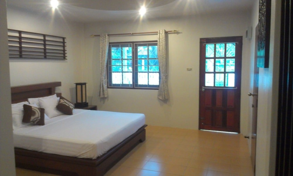 Surin House Room Type - Surin House 1 Bedroom
