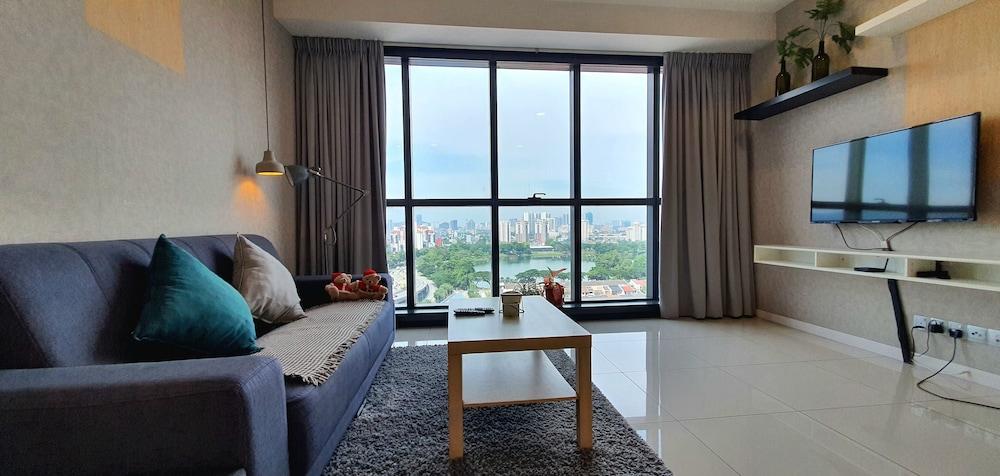 St Nomad M City Ampang, KLCC Room Type - Design Apartment, 1 Bedroom, Refrigerator & Microwave, Lake View